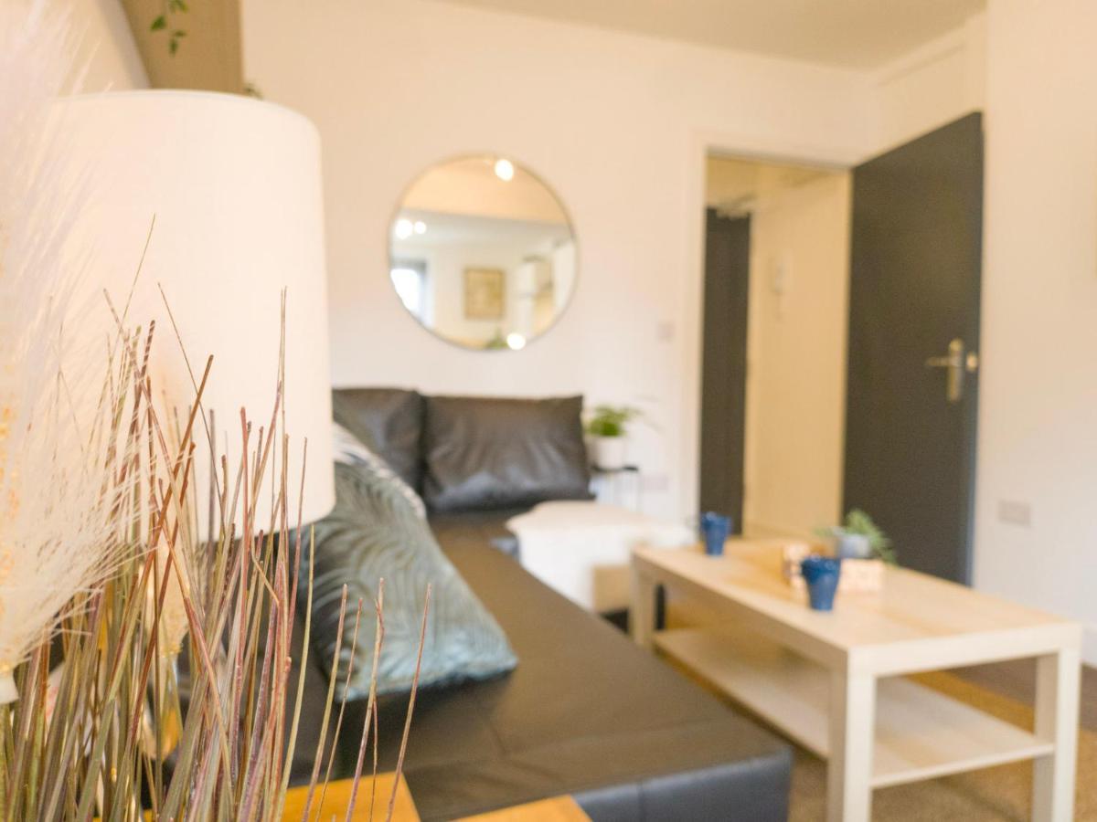 Principality Suites - Two Bed Apartment By Property Promise Cardiff Bagian luar foto