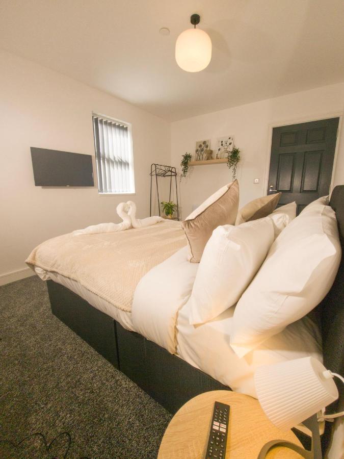 Principality Suites - Two Bed Apartment By Property Promise Cardiff Bagian luar foto