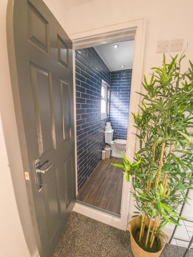 Principality Suites - Two Bed Apartment By Property Promise Cardiff Bagian luar foto