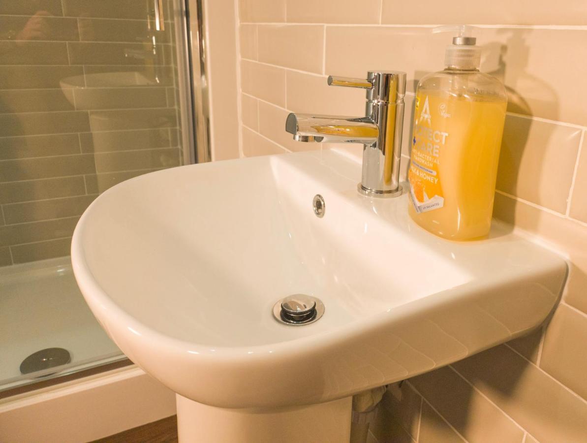 Principality Suites - Two Bed Apartment By Property Promise Cardiff Bagian luar foto