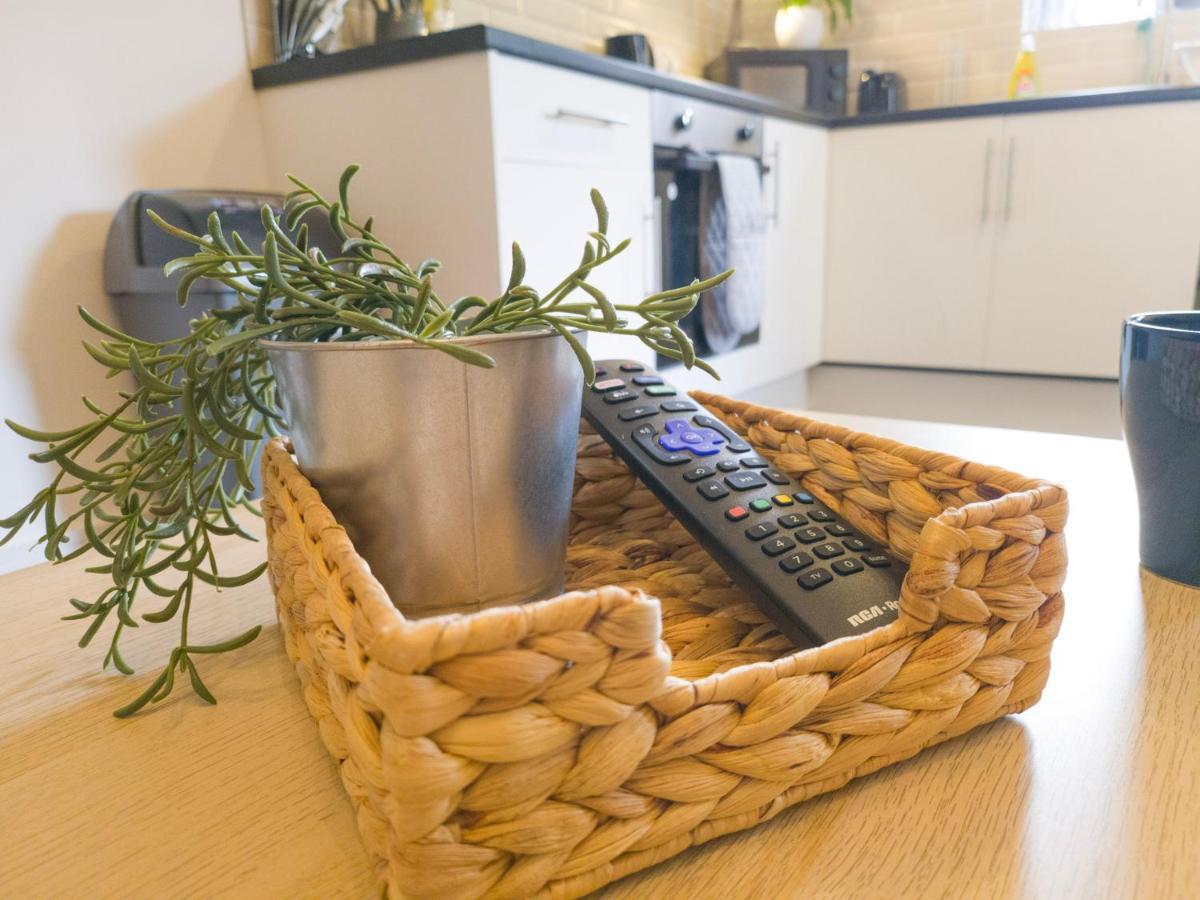 Principality Suites - Two Bed Apartment By Property Promise Cardiff Bagian luar foto